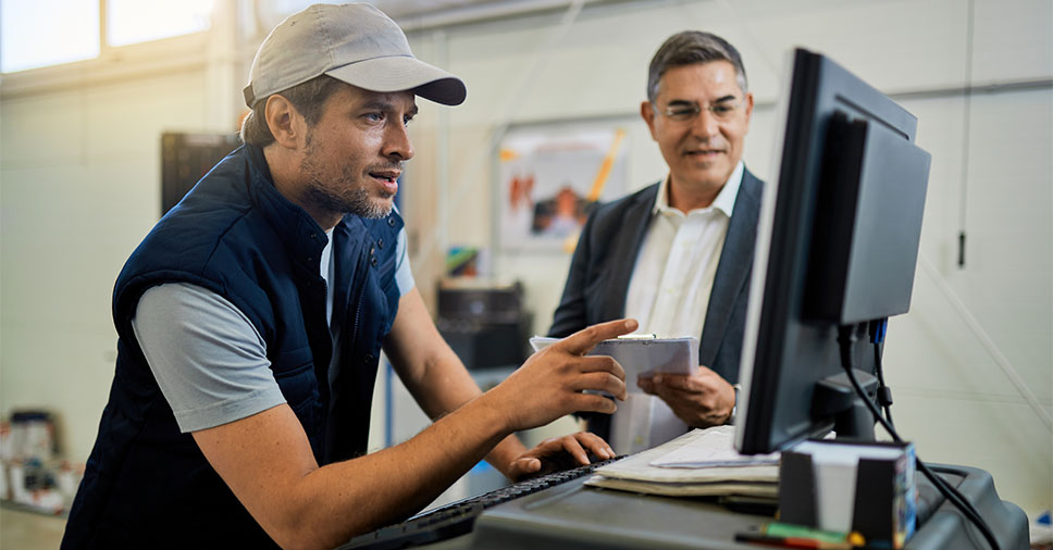 Como proteger os dados de clientes no centro automotivo?